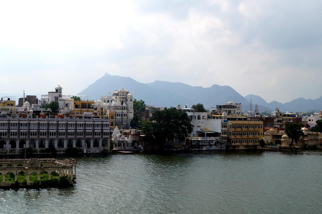 Aashiya Haveli Hotel Udaipur Exterior foto