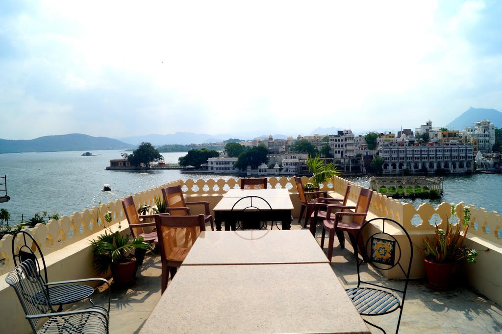 Aashiya Haveli Hotel Udaipur Exterior foto